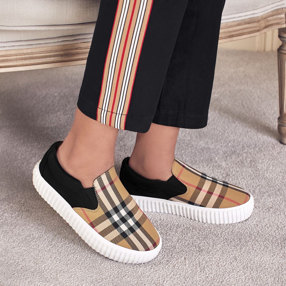 burberry slip on shoes