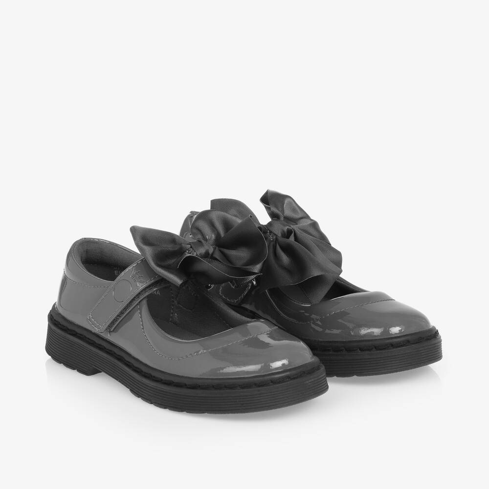 Caramelo Kids - Girls Grey Patent Bow Shoes | Childrensalon