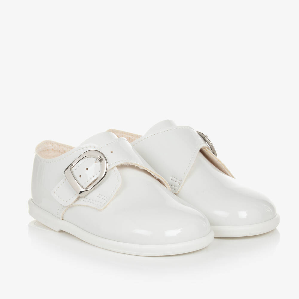 Early Days - حذاء جلد صناعي لامع لون أبيض لمرحلة بدء المشي | Childrensalon