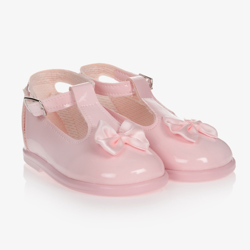 BABY GIRL HARD SOLED SPANISH SHOES WITH BUCKLE FASTENING 