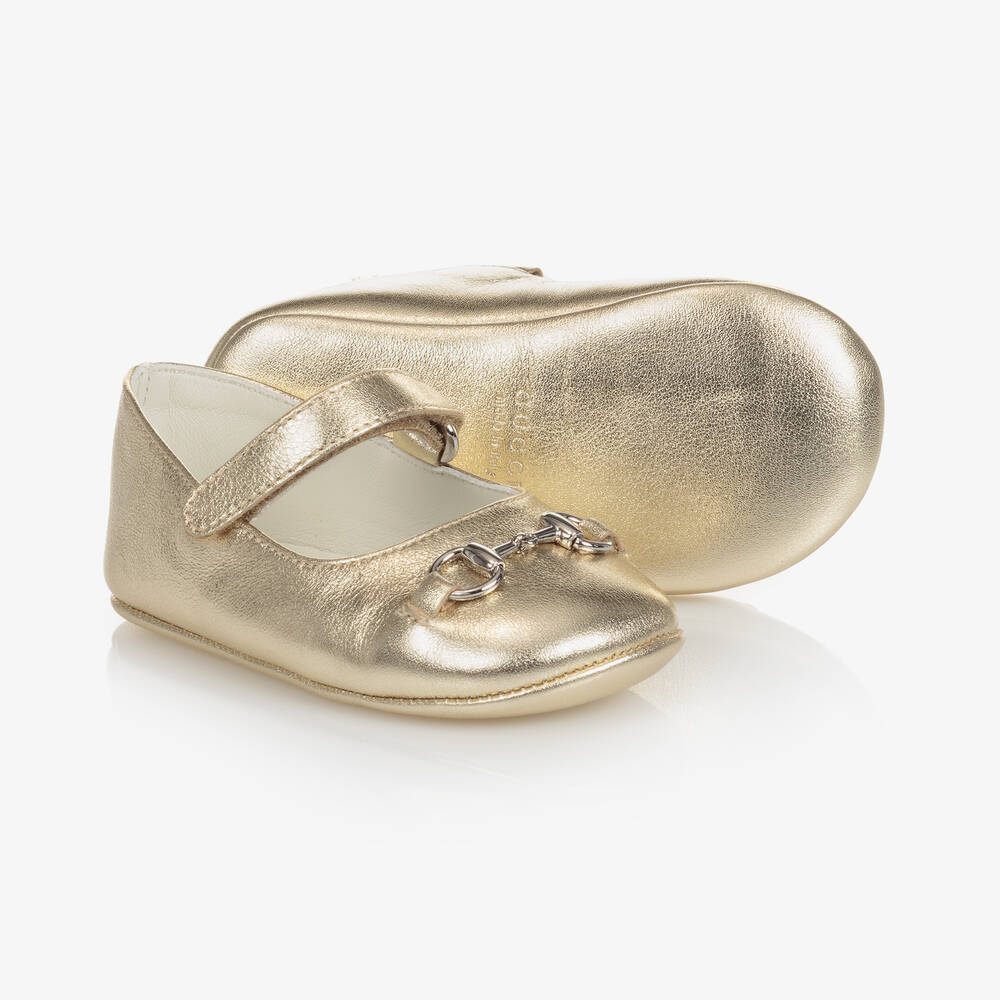 Gucci - حذاء جلد لون ذهبي متاليك للمولودات | Childrensalon