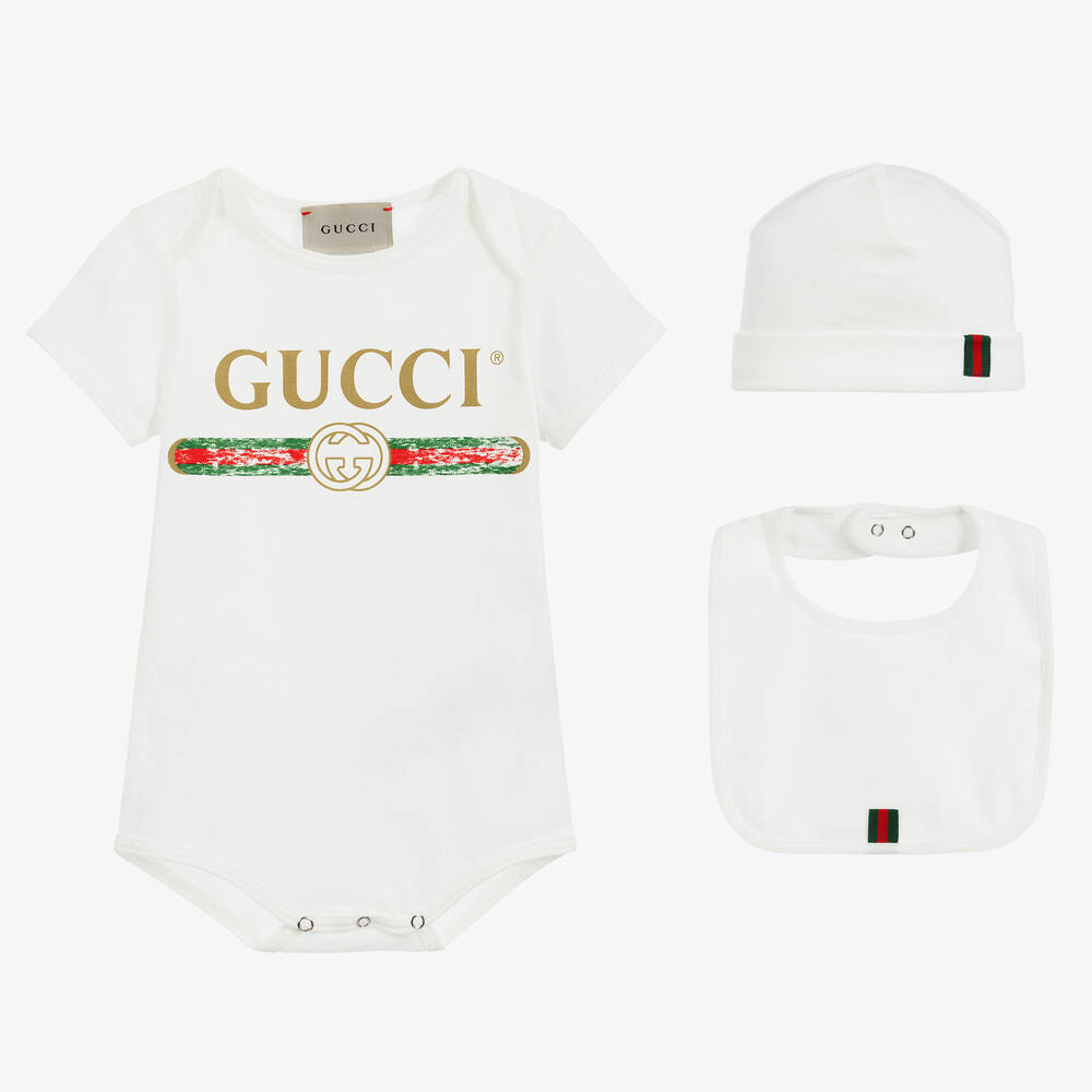Gucci - طقم هدية بدلة أوفرول قطن لون أبيض للأطفال - 3 قطع | Childrensalon