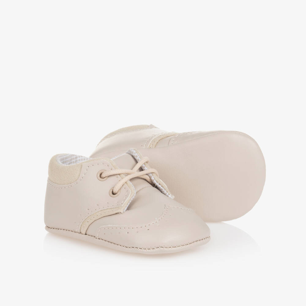 Mayoral Newborn - حذاء جلد صناعي لون بيج لمرحلة قبل المشي | Childrensalon