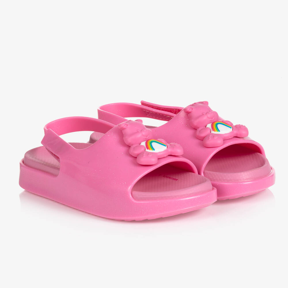 Розовые сандали