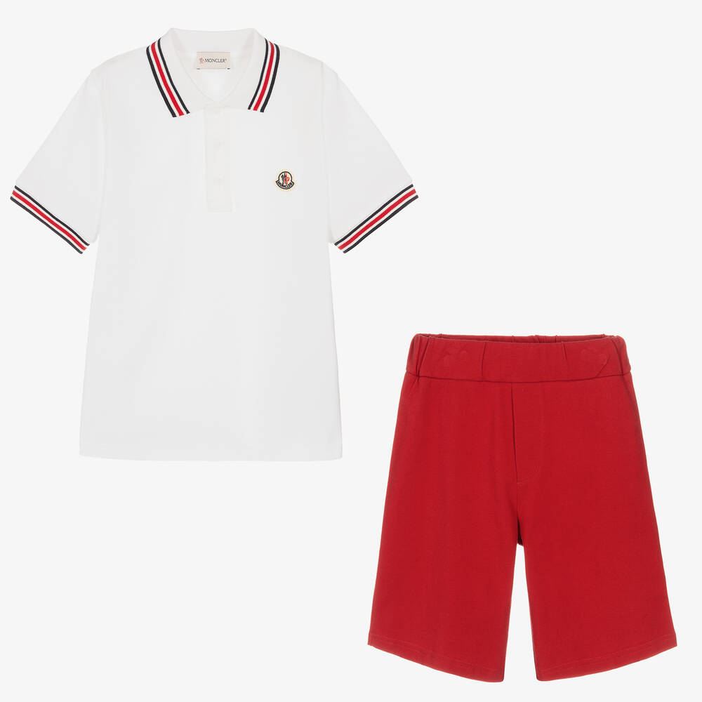 Moncler Enfant - Белая футболка и красные шорты | Childrensalon