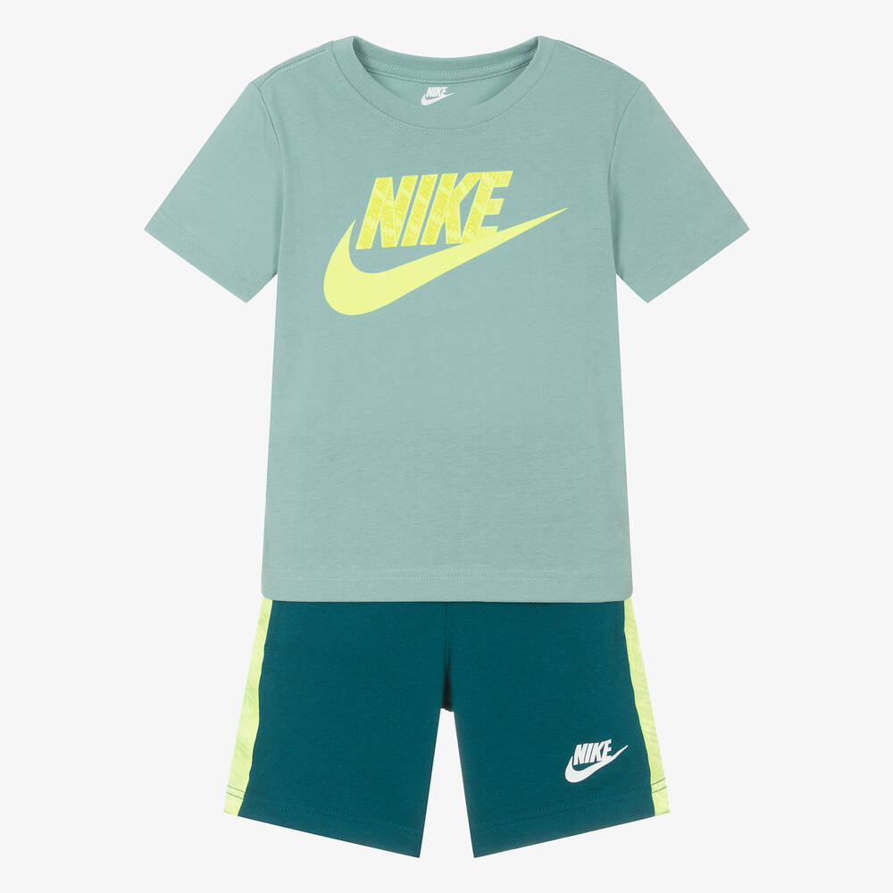 Nike - طقم شورت قطن جيرسي لون أخضر للأولاد | Childrensalon