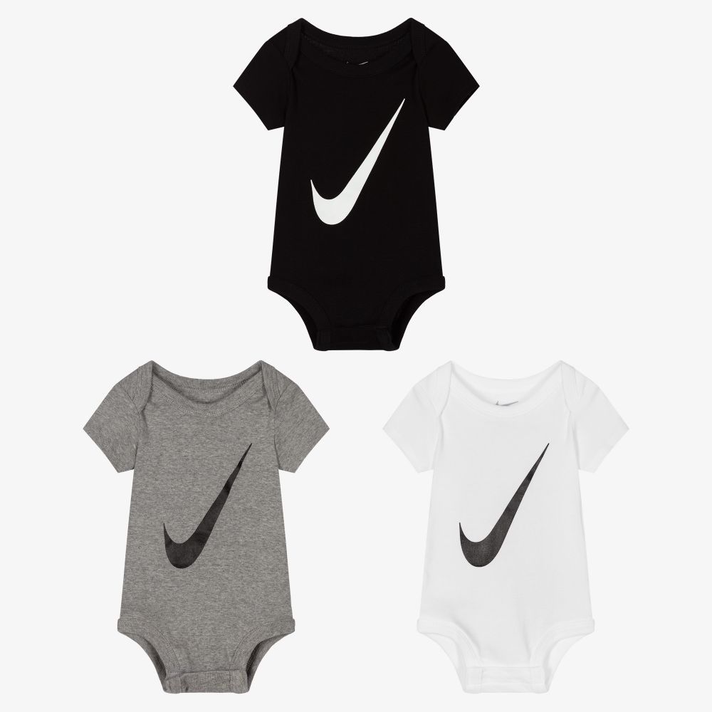 Nike - تبان قطن لون رمادي وأبيض وأسود للمواليد (عدد 3) | Childrensalon