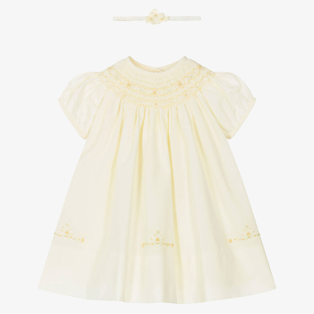 Sarah Louise - طقم فستان قطن سموك يدوي لون أصفر للمولودات | Childrensalon