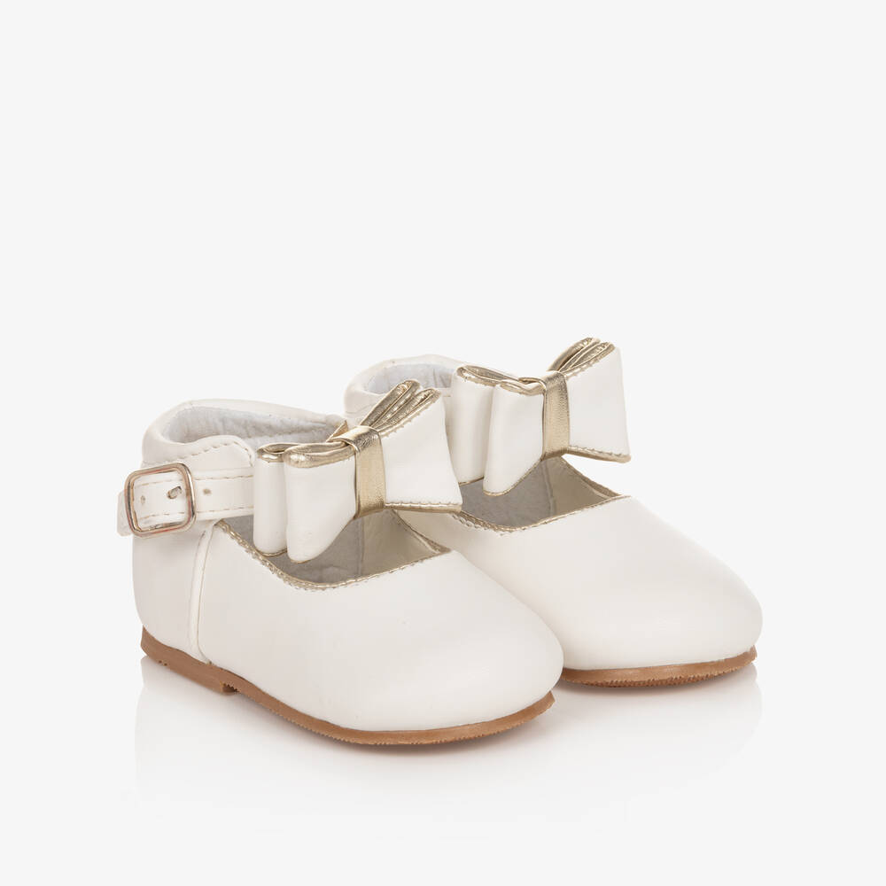 Sevva - حذاء جلد صناعي  لون أبيض مزين بفيونكة للبنات  | Childrensalon