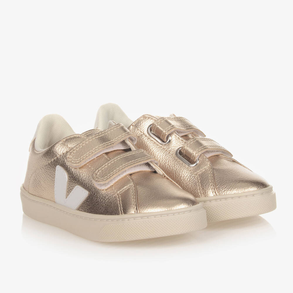 VEJA - حذاء رياضي إسبلار جلد لون أبيض و ذهبي متاليك | Childrensalon
