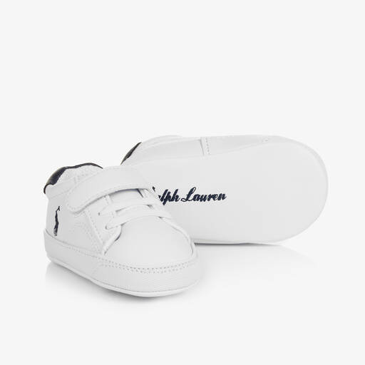 Ralph Lauren-ترينرز جلد صناعي لون أبيض لمرحلة قبل المشي | Childrensalon